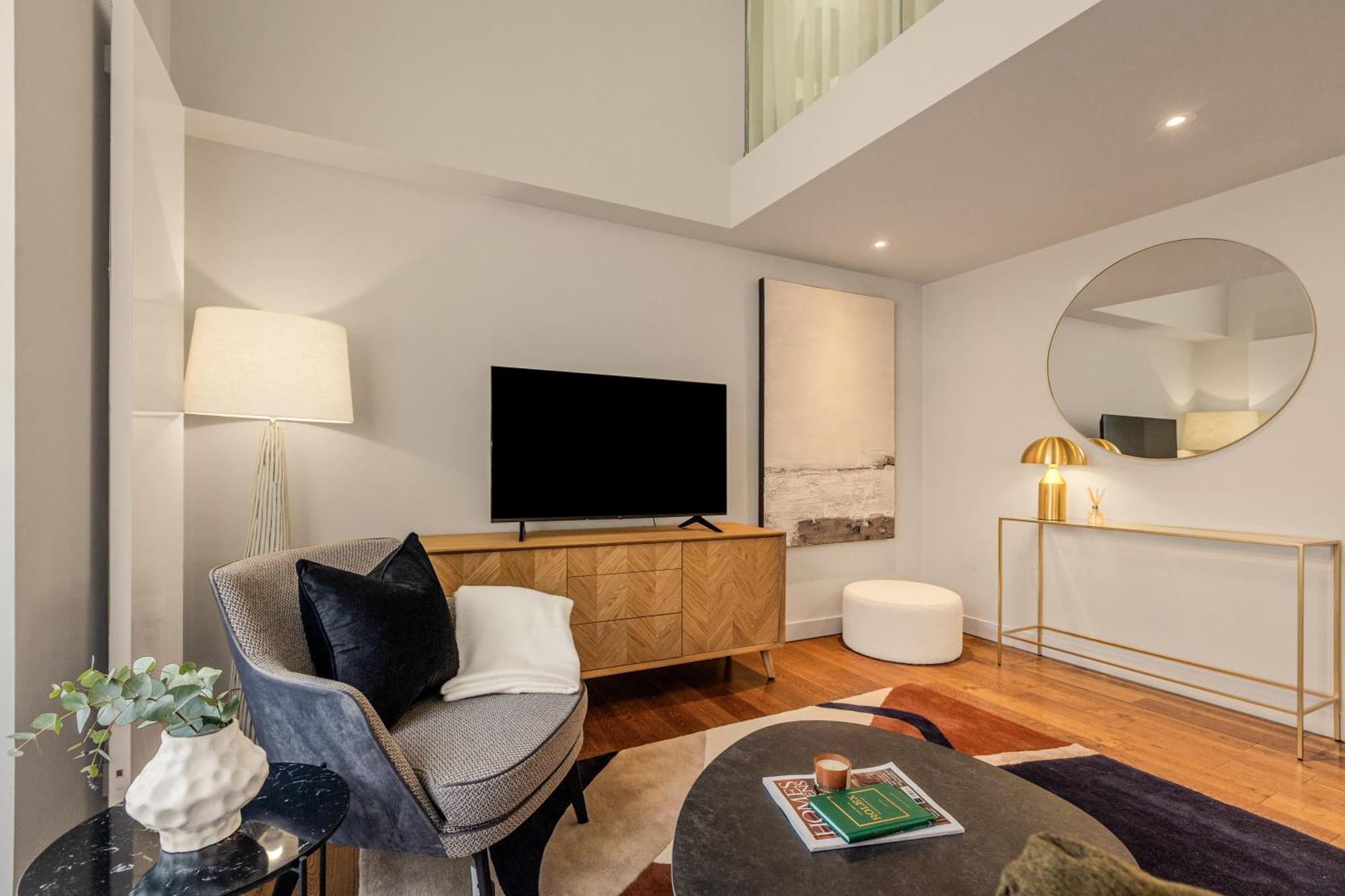 Central Servised Apartments On Artillery Lane 런던 외부 사진